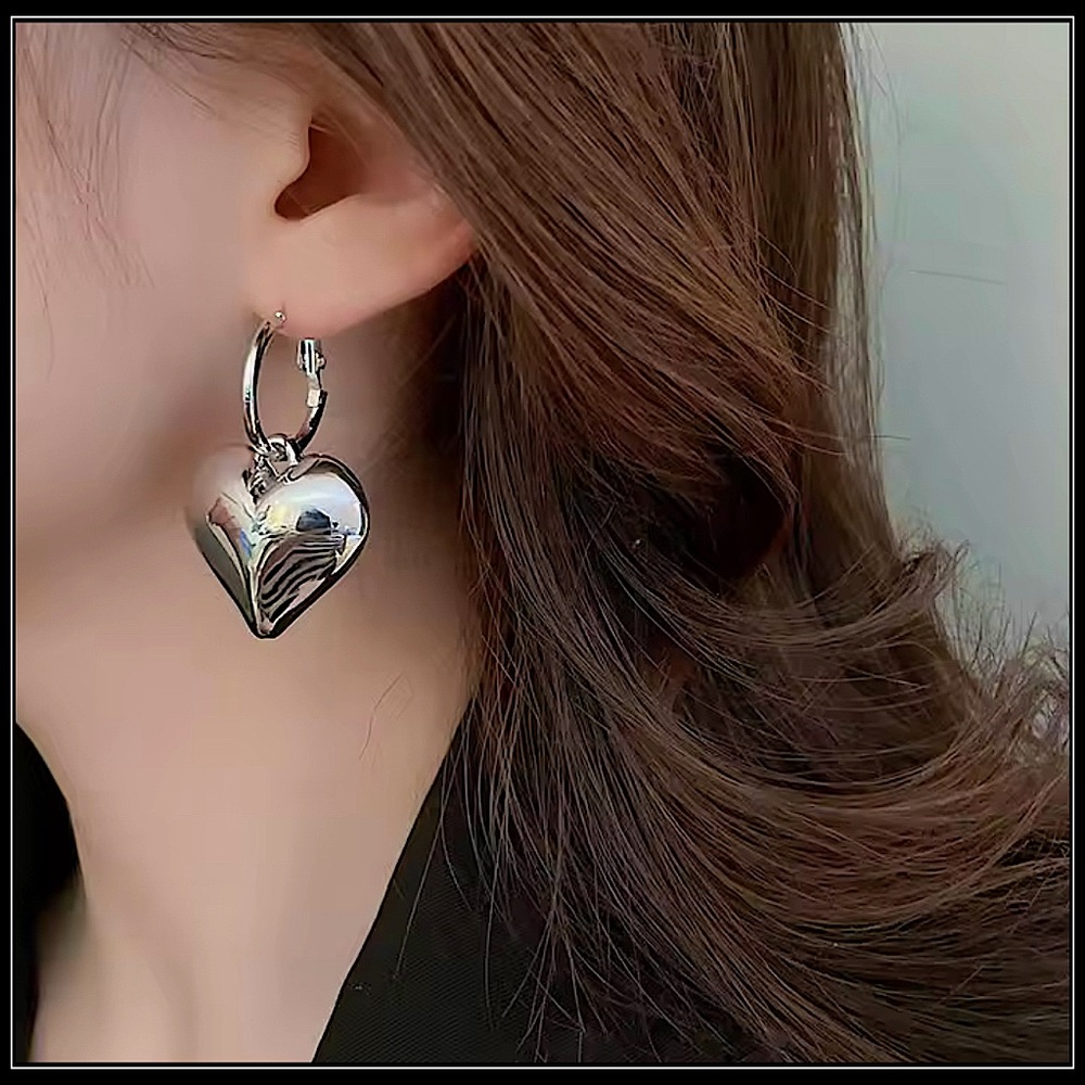 Clearance! NEW SILVER MEGA PUFF HEART HOOP STATEMENT EARRINGS - Picture 2 of 4